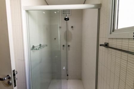 Apartamento à venda com 184m², 4 quartos e 3 vagasBanheiro da Suíte 1