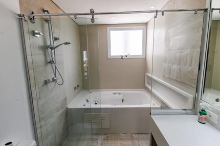 Apartamento à venda com 184m², 4 quartos e 3 vagasBanheiro da Suíte 2