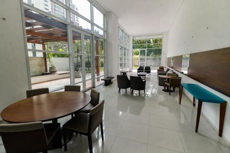 Apartamento à venda com 184m², 4 quartos e 3 vagasÁrea comum - Salão de festas