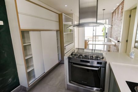 Apartamento à venda com 184m², 4 quartos e 3 vagasCozinha - Armários