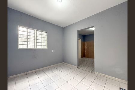Sala de casa para alugar com 1 quarto, 40m² em Vila Caraguata, São Paulo