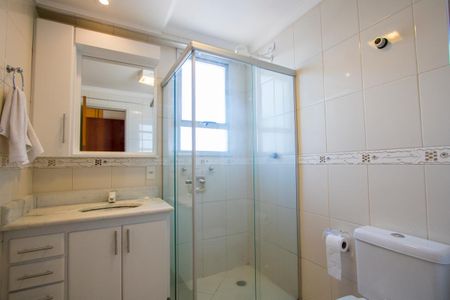 Apartamento à venda com 89m², 3 quartos e 2 vagasBanheiro do quarto 1