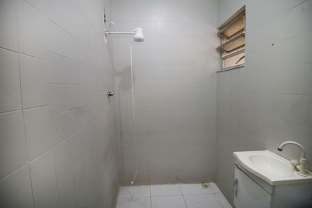 Banheiro de apartamento para alugar com 1 quarto, 48m² em Penha Circular, Rio de Janeiro