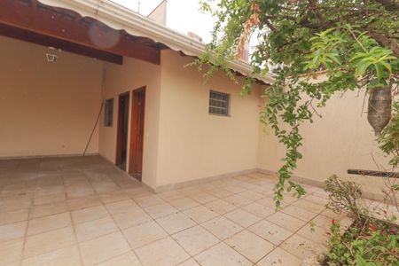 Casa à venda com 195m², 3 quartos e 2 vagas