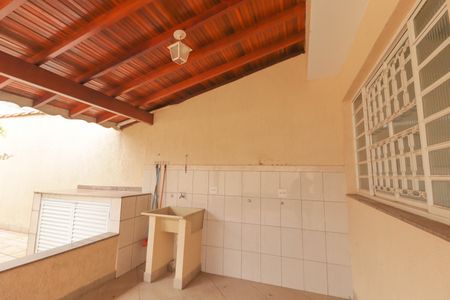 Casa à venda com 195m², 3 quartos e 2 vagas