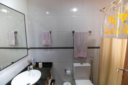 Casa à venda com 160m², 3 quartos e 2 vagasBanheiro da Suíte