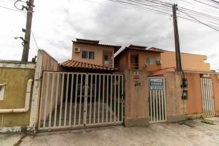 Casa à venda com 160m², 3 quartos e 2 vagasFachada