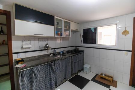 Casa à venda com 160m², 3 quartos e 2 vagasCozinha