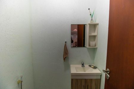 Casa à venda com 160m², 3 quartos e 2 vagasLavabo