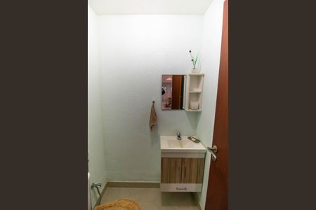 Casa à venda com 160m², 3 quartos e 2 vagasLavabo