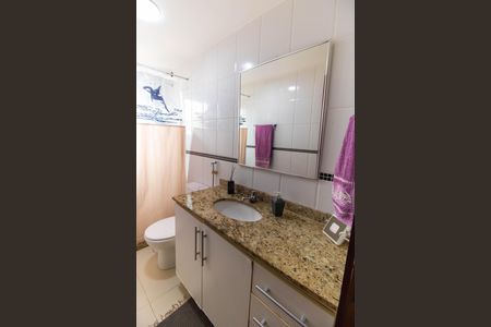 Casa à venda com 160m², 3 quartos e 2 vagasBanheiro Social