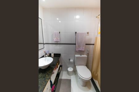 Casa à venda com 160m², 3 quartos e 2 vagasBanheiro da Suíte