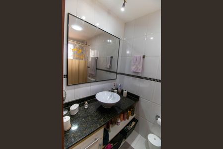 Casa à venda com 160m², 3 quartos e 2 vagasBanheiro da Suíte