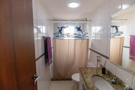 Casa à venda com 160m², 3 quartos e 2 vagasBanheiro Social