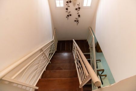 Casa à venda com 160m², 3 quartos e 2 vagasEscada 