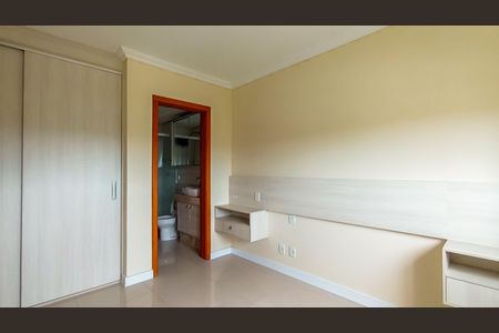 Apartamento à venda com 71m², 3 quartos e 2 vagas Apartamento à venda com 71m², 3 quartos e 2 vagasSuíte