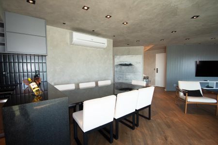 Apartamento à venda com 120m², 3 quartos e 2 vagas Apartamento à venda com 120m², 3 quartos e 2 vagasSala de jantar