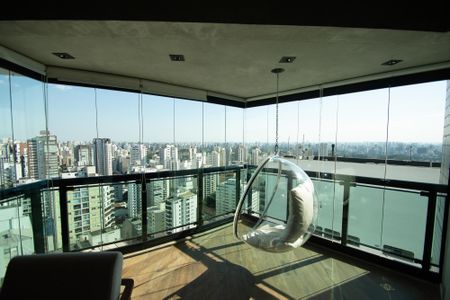 Apartamento à venda com 120m², 3 quartos e 2 vagas Apartamento à venda com 120m², 3 quartos e 2 vagasvaranda