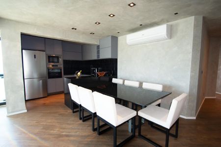 Apartamento à venda com 120m², 3 quartos e 2 vagas Apartamento à venda com 120m², 3 quartos e 2 vagasSala de jantar