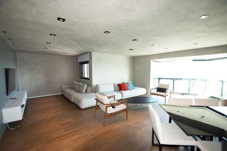 Apartamento à venda com 120m², 3 quartos e 2 vagas Apartamento à venda com 120m², 3 quartos e 2 vagasSala de estar