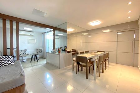 Sala de apartamento à venda com 3 quartos, 135m² em Graça, Belo Horizonte