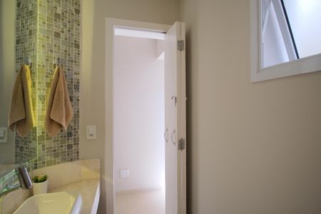 Casa à venda com 320m², 4 quartos e 7 vagasLavabo