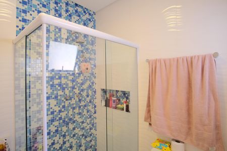 Casa à venda com 320m², 4 quartos e 7 vagasBanheiro da Suíte 3