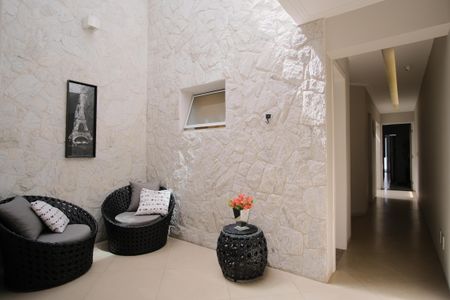 Casa à venda com 320m², 4 quartos e 7 vagasSala