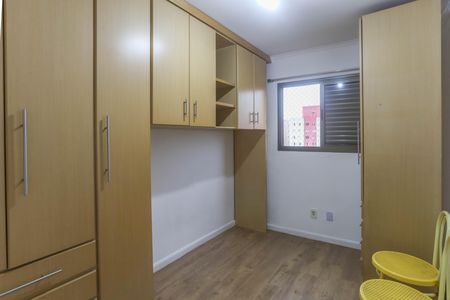 Apartamento à venda com 57m², 2 quartos e 1 vagaQuarto 2