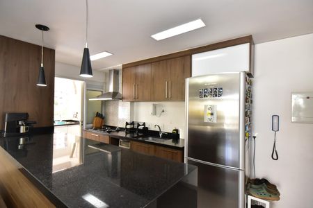 Apartamento à venda com 96m², 2 quartos e 2 vagasCozinha