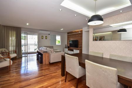 Apartamento à venda com 96m², 2 quartos e 2 vagasSala