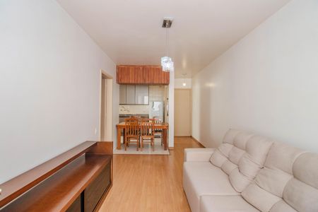 Sala de apartamento à venda com 1 quarto, 56m² em Passo D’areia, Porto Alegre