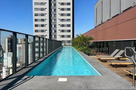 Studio à venda com 27m², 1 quarto e sem vaga Studio à venda com 27m², 1 quarto e sem vagaPiscina