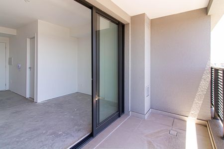 Studio à venda com 27m², 1 quarto e sem vaga Studio à venda com 27m², 1 quarto e sem vagaVaranda