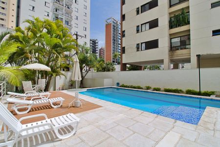 Apartamento à venda com 78m², 2 quartos e 2 vagas Apartamento à venda com 78m², 2 quartos e 2 vagasÁrea comum - Piscina