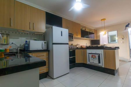 Casa à venda com 120m², 3 quartos e 2 vagasCozinha