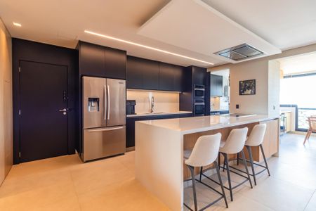 Apartamento para alugar com 112m², 2 quartos e 2 vagasCozinha