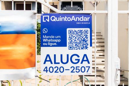 Placa de casa para alugar com 3 quartos, 195m² em Ipanema, Porto Alegre
