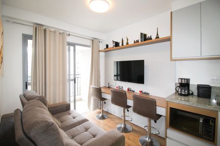 Sala de apartamento para alugar com 1 quarto, 40m² em Indianópolis, São Paulo