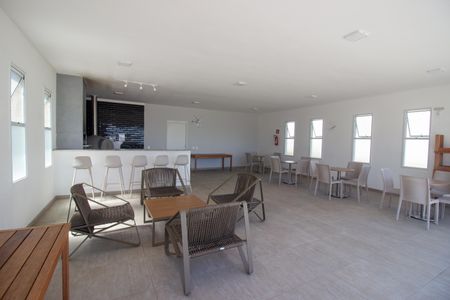 Apartamento à venda com 188m², 3 quartos e 1 vaga Apartamento à venda com 188m², 3 quartos e 1 vagaÁrea comum - Salão de festas