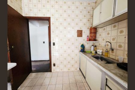 Casa para alugar com 360m², 3 quartos e 1 vagaCozinha