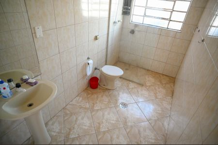 Casa à venda com 136m², 3 quartos e 3 vagasBanheiro Social 2
