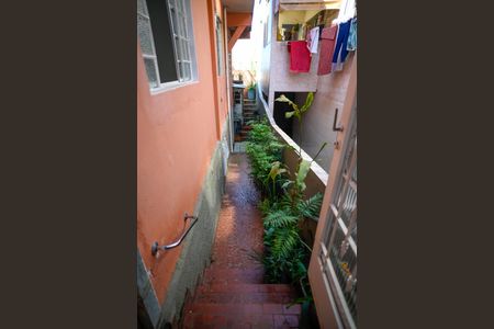 Casa à venda com 136m², 3 quartos e 3 vagasCorredor Externo 2