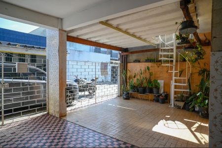 Casa à venda com 136m², 3 quartos e 3 vagasGaragem