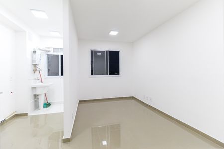 Sala de apartamento para alugar com 2 quartos, 43m² em Itaim Paulista, São Paulo