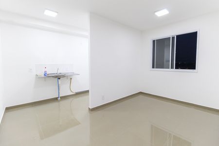 Sala de apartamento para alugar com 2 quartos, 43m² em Itaim Paulista, São Paulo