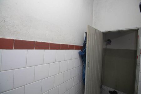 Casa à venda com 140m², 2 quartos e sem vagaBanheiro 