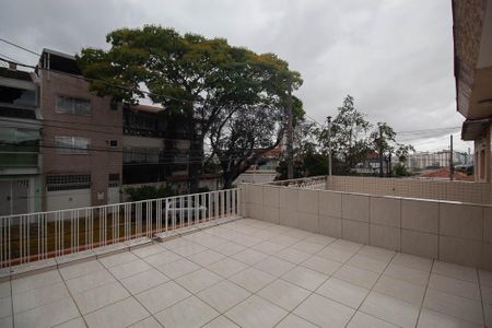 Casa à venda com 170m², 3 quartos e 2 vagasVaranda