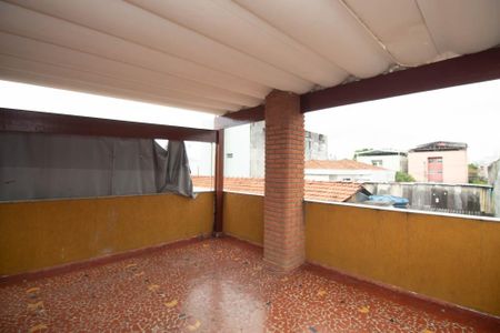 Casa à venda com 170m², 3 quartos e 2 vagasVaranda 2 