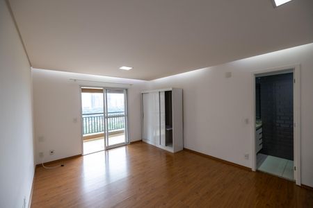 Sala de apartamento para alugar com 1 quarto, 50m² em Jardim Tupanci, Barueri